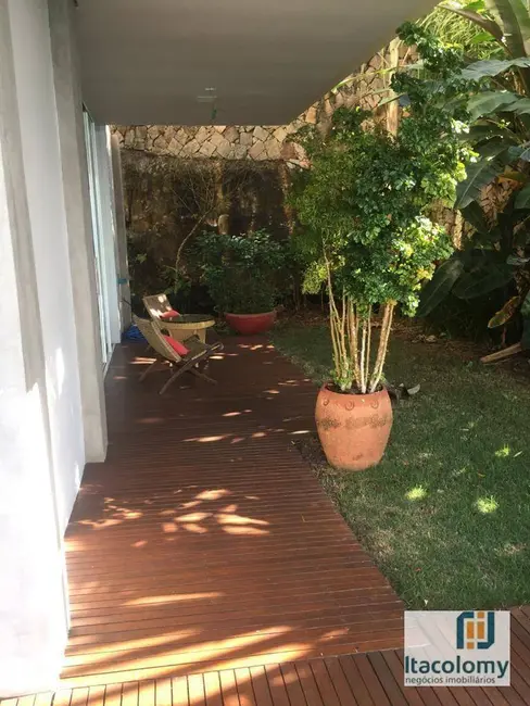 Casa com 6 quartos à venda, 5000m2 em Ubatuba - SP - imagem 9 Foto 9 de Casa com 6 quartos à venda, 5000m2 em Ubatuba - SP