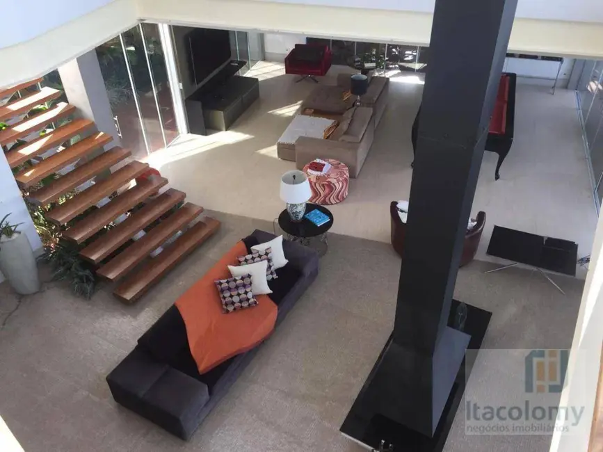 Foto 4 de Casa com 6 quartos à venda, 5000m2 em Ubatuba - SP