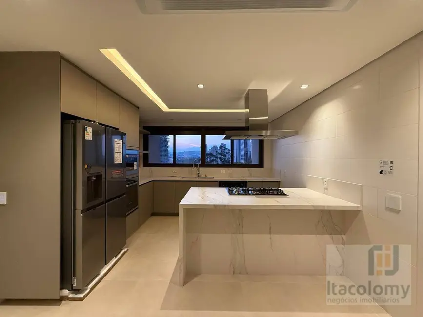 Foto 6 de Casa de Condomínio com 3 quartos à venda e para alugar, 200m2 em Santana De Parnaiba - SP