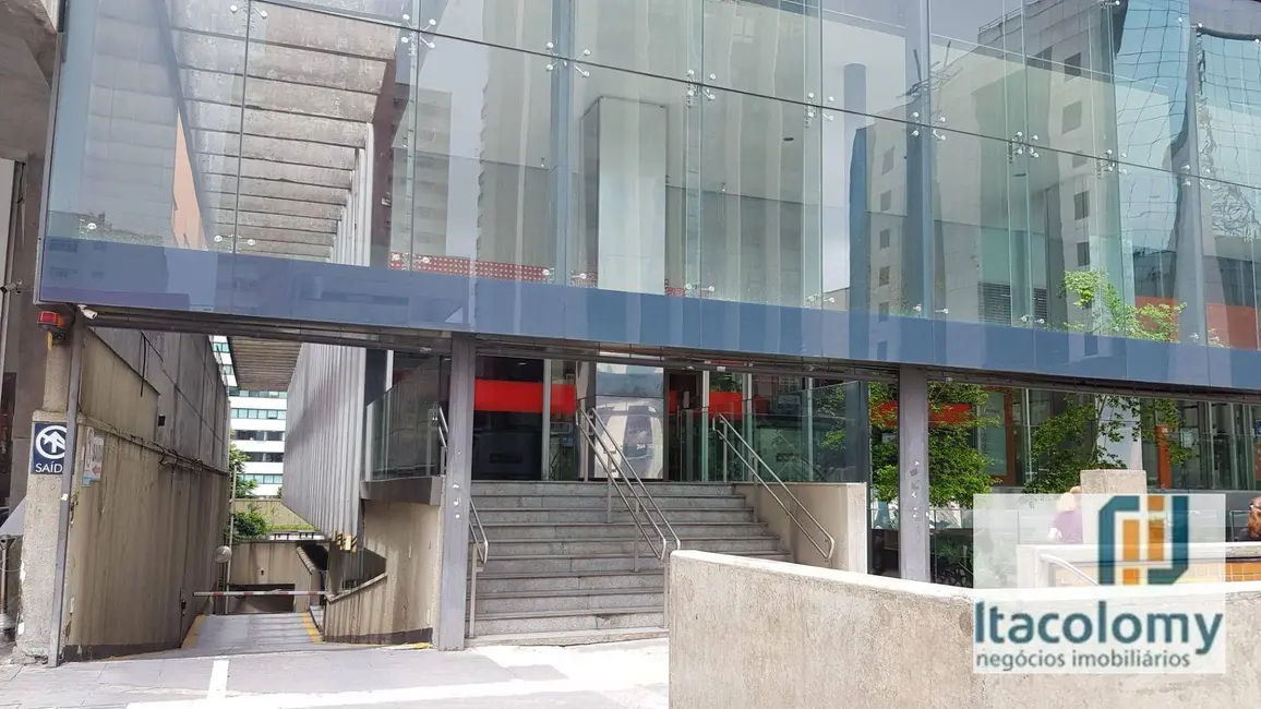 Loja para alugar, 701m2 em Jardim Bela Vista (Zona Norte), São Paulo - SP - imagem 2 Foto 2 de Loja para alugar, 701m2 em Jardim Bela Vista (Zona Norte), São Paulo - SP