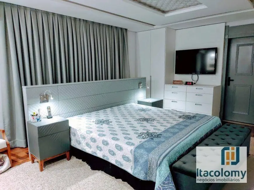 Casa de Condomínio com 5 quartos à venda, 800m2 em Tamboré, Santana De Parnaiba - SP - imagem 8 Foto 8 de Casa de Condomínio com 5 quartos à venda, 800m2 em Tamboré, Santana De Parnaiba - SP