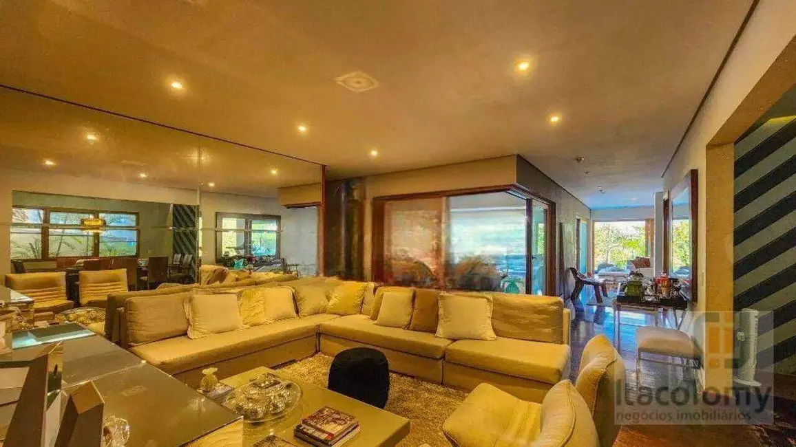 Foto 1 de Casa de Condomínio com 4 quartos à venda e para alugar, 796m2 em Santana De Parnaiba - SP