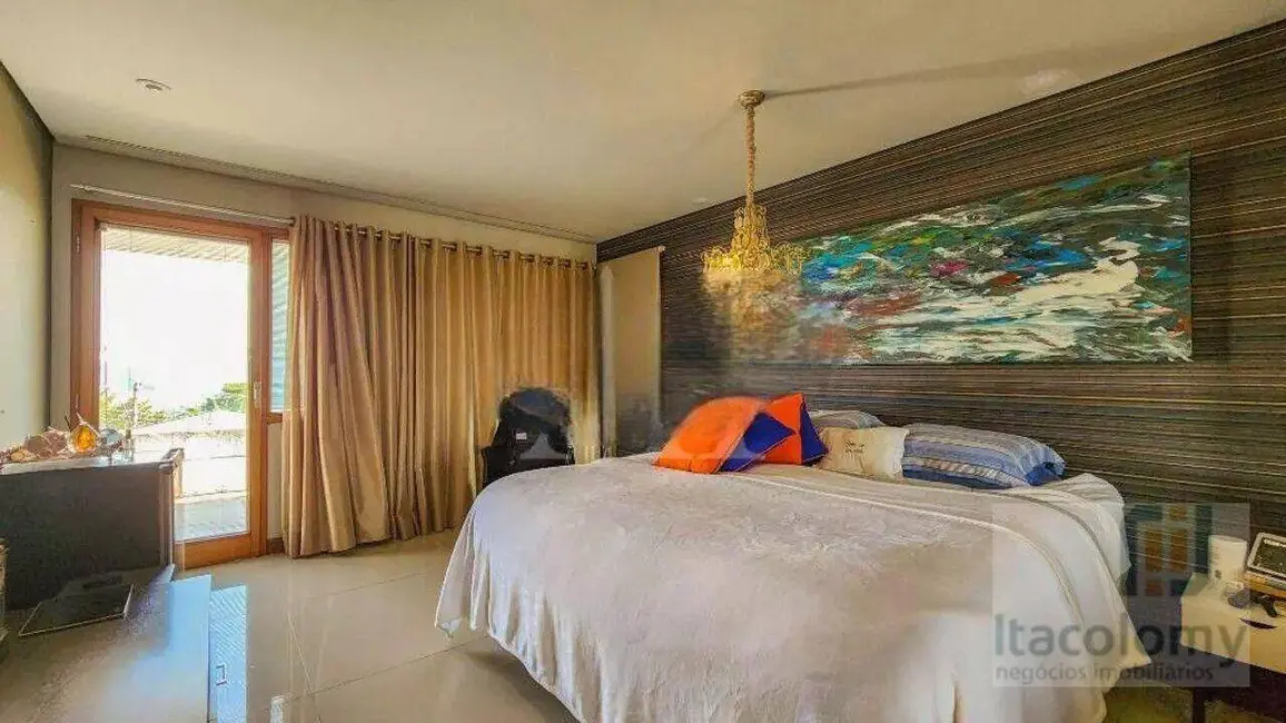 Foto 2 de Casa de Condomínio com 4 quartos à venda e para alugar, 796m2 em Santana De Parnaiba - SP