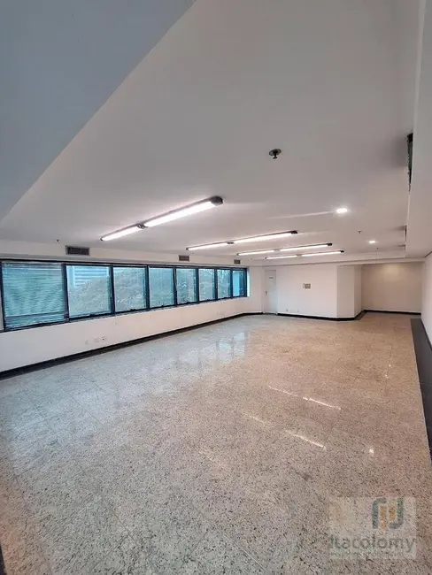 Foto 1 de Sala Comercial para alugar, 91m2 em Barueri, SP