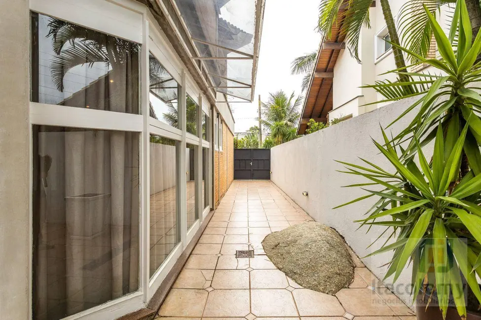 Foto 8 de Casa de Condomínio com 4 quartos à venda e para alugar, 900m2 em Santana De Parnaiba - SP