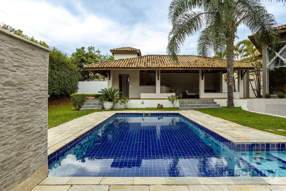 Foto 1 de Casa de Condomínio com 4 quartos à venda e para alugar, 900m2 em Santana De Parnaiba - SP