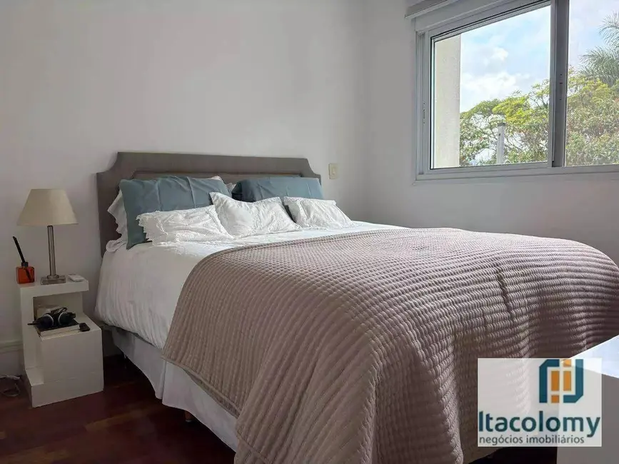 Foto 4 de Casa de Condomínio com 4 quartos à venda, 300m2 em Santana De Parnaiba - SP