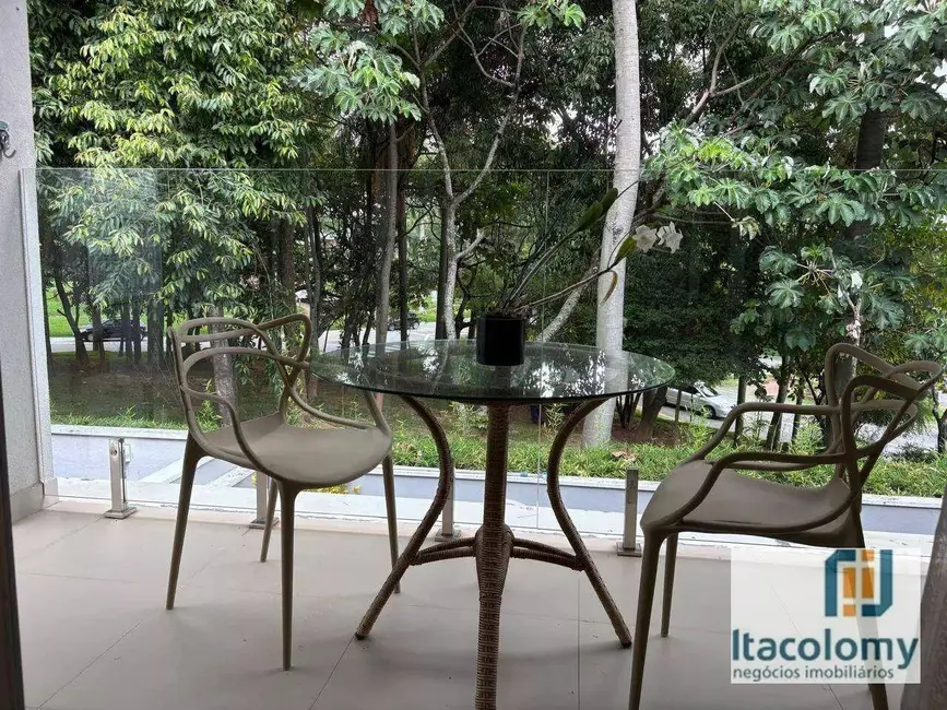 Foto 6 de Casa de Condomínio com 4 quartos à venda, 300m2 em Santana De Parnaiba - SP