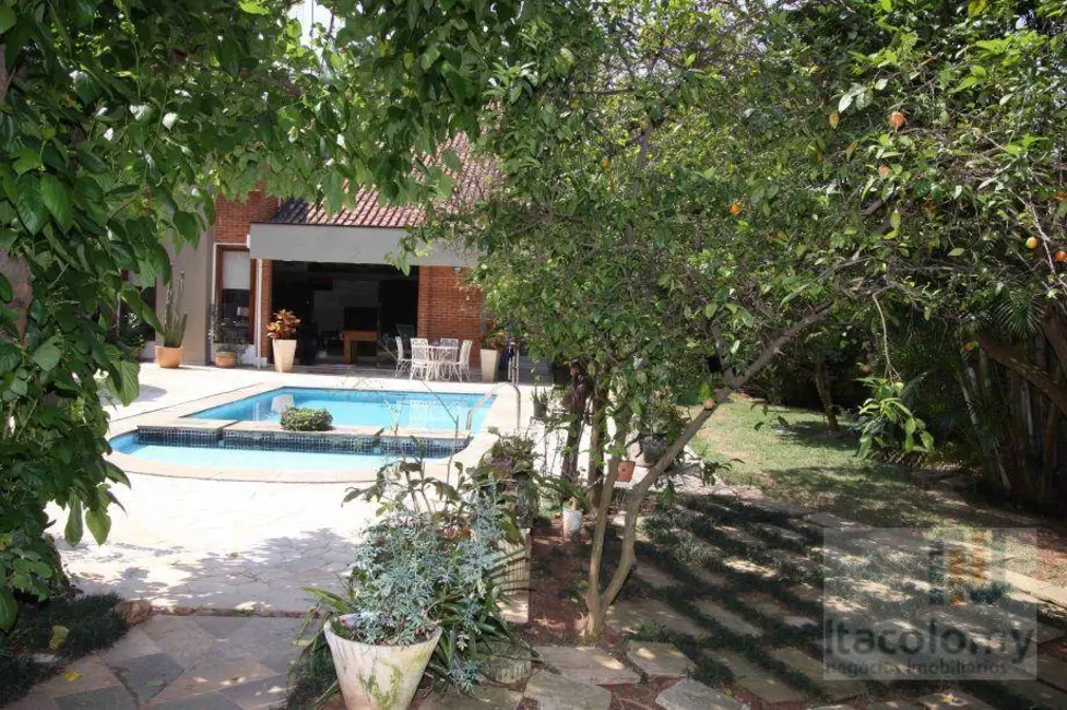 Foto 2 de Casa de Condomínio com 4 quartos à venda, 720m2 em Santana De Parnaiba - SP