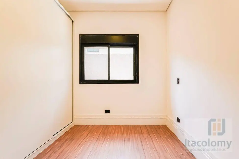 Foto 2 de Casa de Condomínio com 4 quartos à venda, 360m2 em Parque Sinai, Santana De Parnaiba - SP