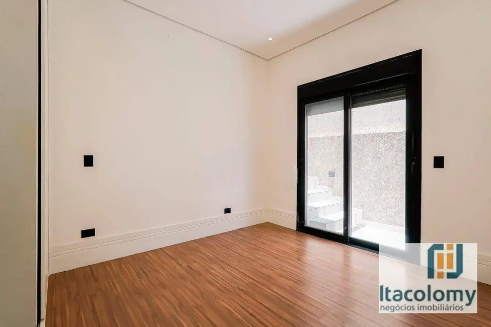 Foto 8 de Casa de Condomínio com 4 quartos à venda, 360m2 em Parque Sinai, Santana De Parnaiba - SP