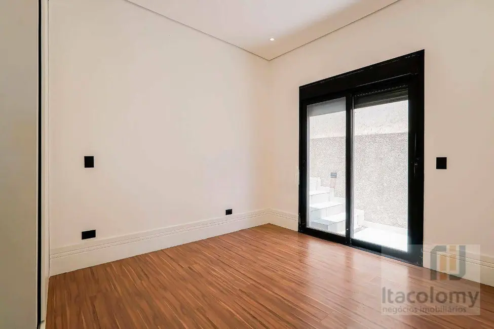 Foto 8 de Casa de Condomínio com 4 quartos à venda, 360m2 em Parque Sinai, Santana De Parnaiba - SP