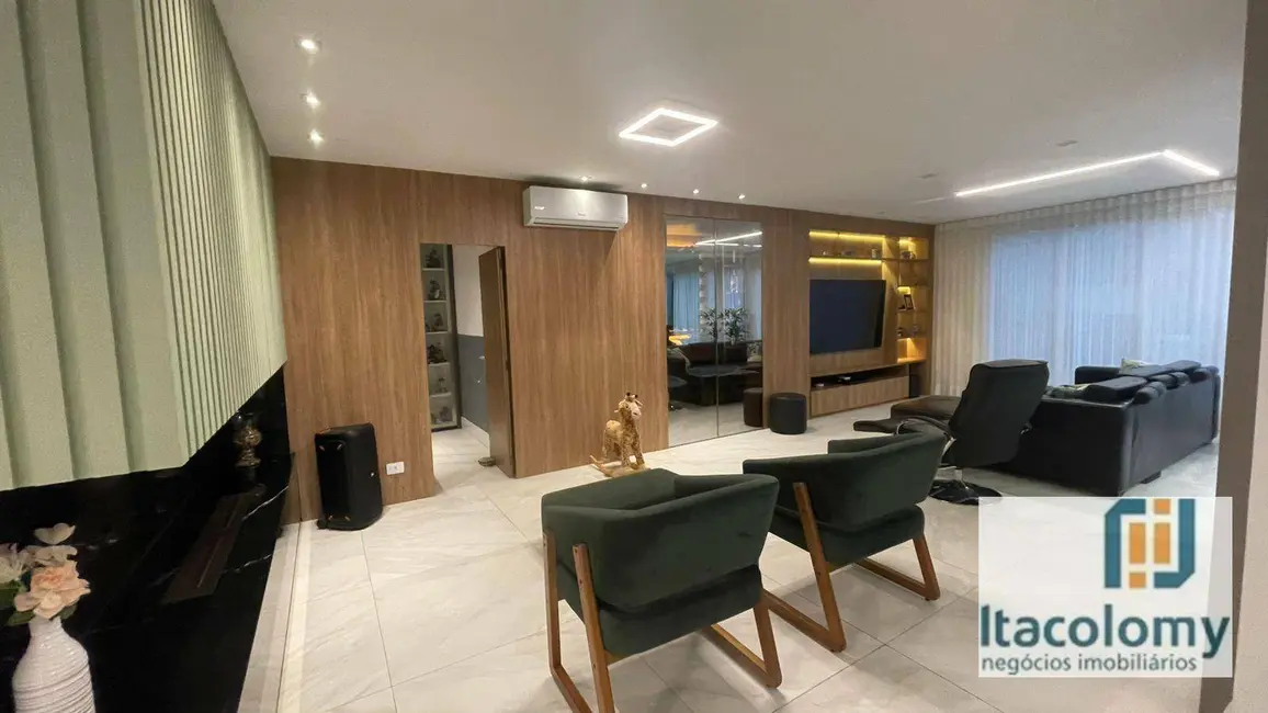 Foto 4 de Casa de Condomínio com 4 quartos à venda e para alugar, 300m2 em Santana De Parnaiba - SP