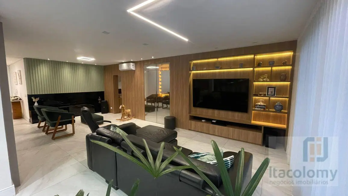 Foto 2 de Casa de Condomínio com 4 quartos à venda e para alugar, 300m2 em Santana De Parnaiba - SP