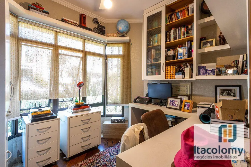 Casa com 4 quartos à venda, 608m2 em Santana De Parnaiba - SP - imagem 7 Foto 7 de Casa com 4 quartos à venda, 608m2 em Santana De Parnaiba - SP