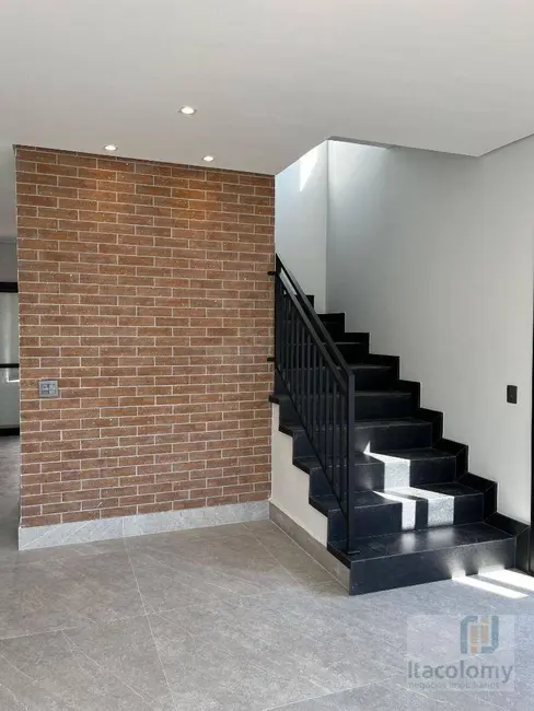 Foto 1 de Casa de Condomínio com 3 quartos à venda, 150m2 em Santana De Parnaiba - SP