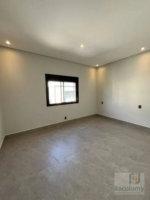 Foto 4 de Casa de Condomínio com 3 quartos à venda, 150m2 em Santana De Parnaiba - SP