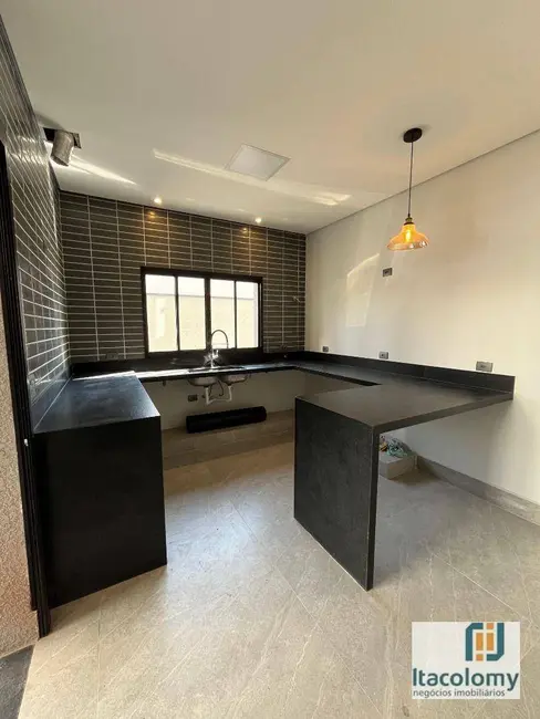 Foto 3 de Casa de Condomínio com 3 quartos à venda, 150m2 em Santana De Parnaiba - SP