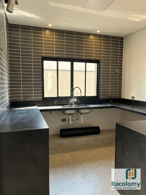 Foto 5 de Casa de Condomínio com 3 quartos à venda, 150m2 em Santana De Parnaiba - SP