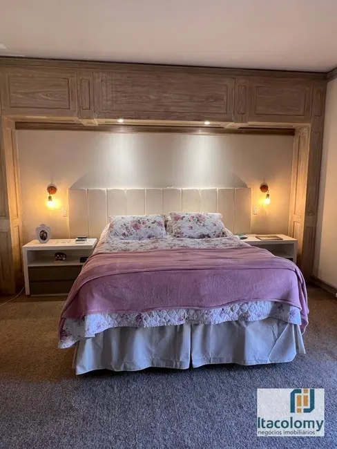 Casa de Condomínio com 5 quartos para alugar, 1300m2 em Alphaville Residencial Zero, Barueri - SP - imagem 5 Foto 5 de Casa de Condomínio com 5 quartos para alugar, 1300m2 em Alphaville Residencial Zero, Barueri - SP