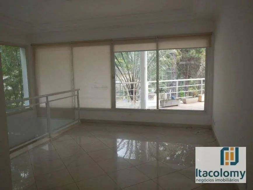 Foto 8 de Casa de Condomínio com 5 quartos à venda e para alugar, 600m2 em Santana De Parnaiba - SP