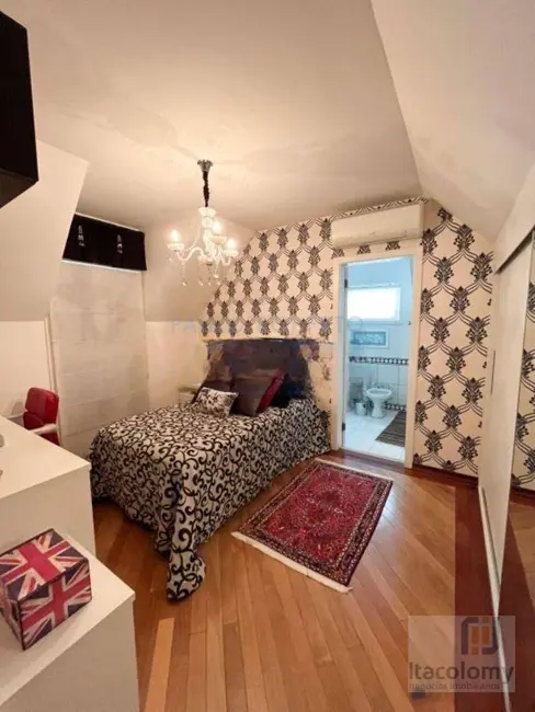 Casa de Condomínio com 4 quartos à venda, 630m2 em Barueri - SP - imagem 5 Foto 5 de Casa de Condomínio com 4 quartos à venda, 630m2 em Barueri - SP