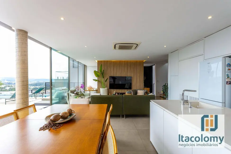 Foto 7 de Casa com 4 quartos à venda, 450m2 em Santana De Parnaiba - SP