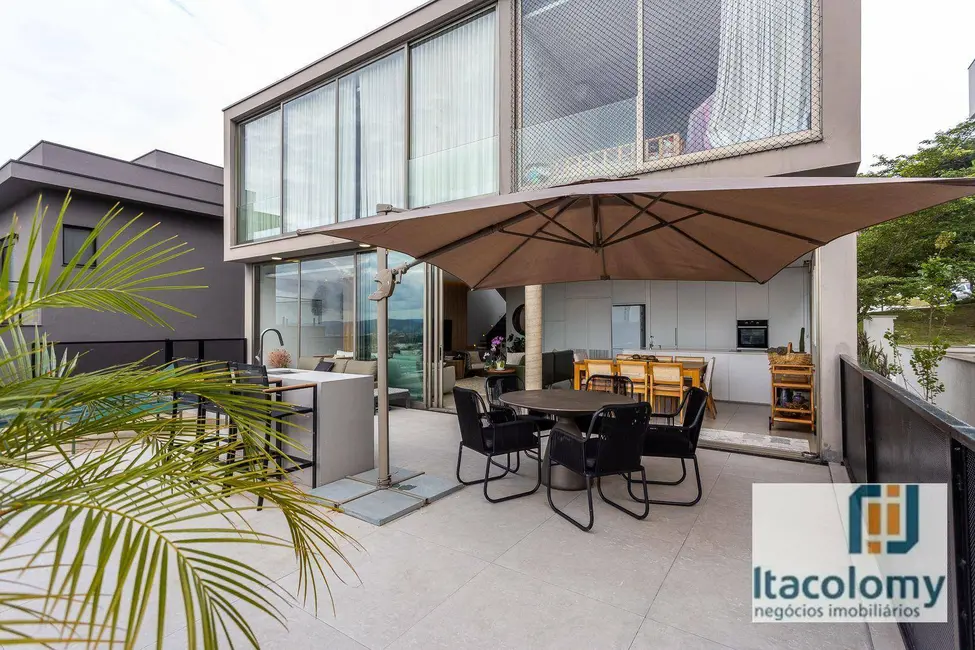 Foto 2 de Casa com 4 quartos à venda, 450m2 em Santana De Parnaiba - SP