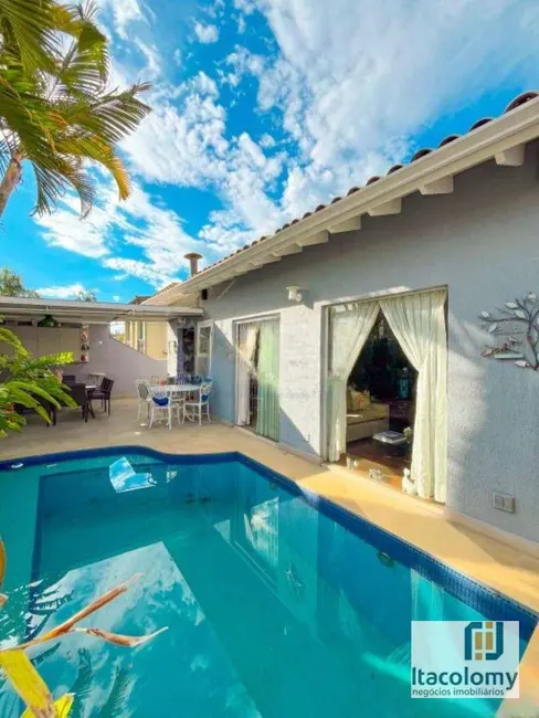 Foto 1 de Casa de Condomínio com 3 quartos à venda, 360m2 em Santana De Parnaiba - SP