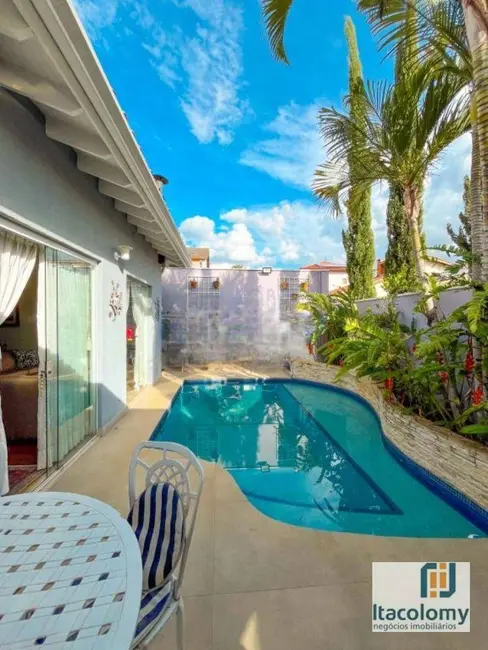 Foto 4 de Casa de Condomínio com 3 quartos à venda, 360m2 em Santana De Parnaiba - SP