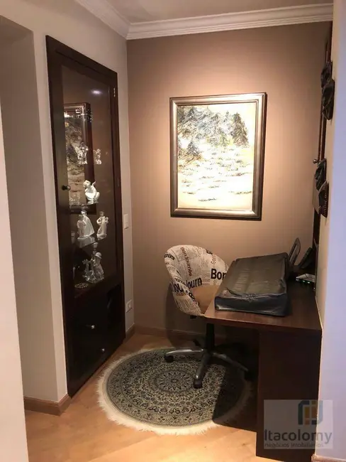 Foto 8 de Apartamento com 3 quartos à venda, 154m2 em Alphaville Industrial, Barueri - SP