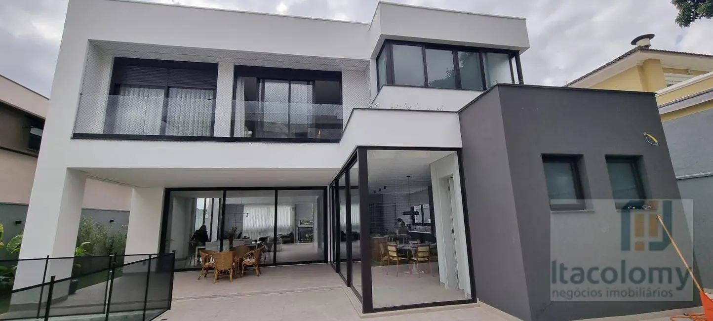 Casa de Condomínio com 4 quartos à venda, 560m2 em Barueri - SP - imagem 3 Foto 3 de Casa de Condomínio com 4 quartos à venda, 560m2 em Barueri - SP