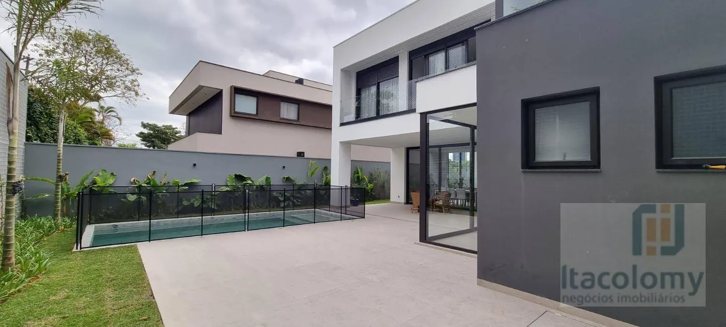 Casa de Condomínio com 4 quartos à venda, 560m2 em Barueri - SP - imagem 4 Foto 4 de Casa de Condomínio com 4 quartos à venda, 560m2 em Barueri - SP