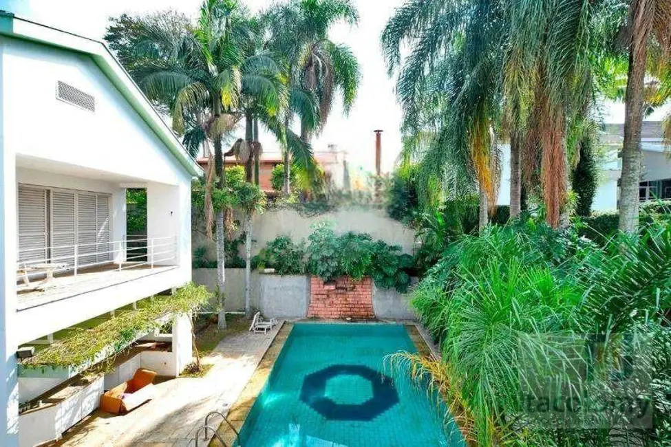 Casa de Condomínio com 4 quartos à venda, 880m2 em Barueri - SP - imagem 4 Foto 4 de Casa de Condomínio com 4 quartos à venda, 880m2 em Barueri - SP