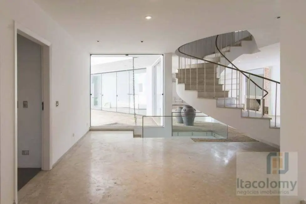 Casa de Condomínio com 4 quartos à venda, 880m2 em Barueri - SP - imagem 7 Foto 7 de Casa de Condomínio com 4 quartos à venda, 880m2 em Barueri - SP