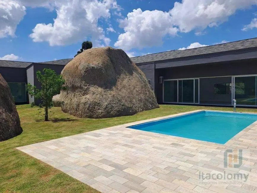 Foto 1 de Casa de Condomínio com 4 quartos para alugar, 4666m2 em Residencial Tamboré, Barueri - SP