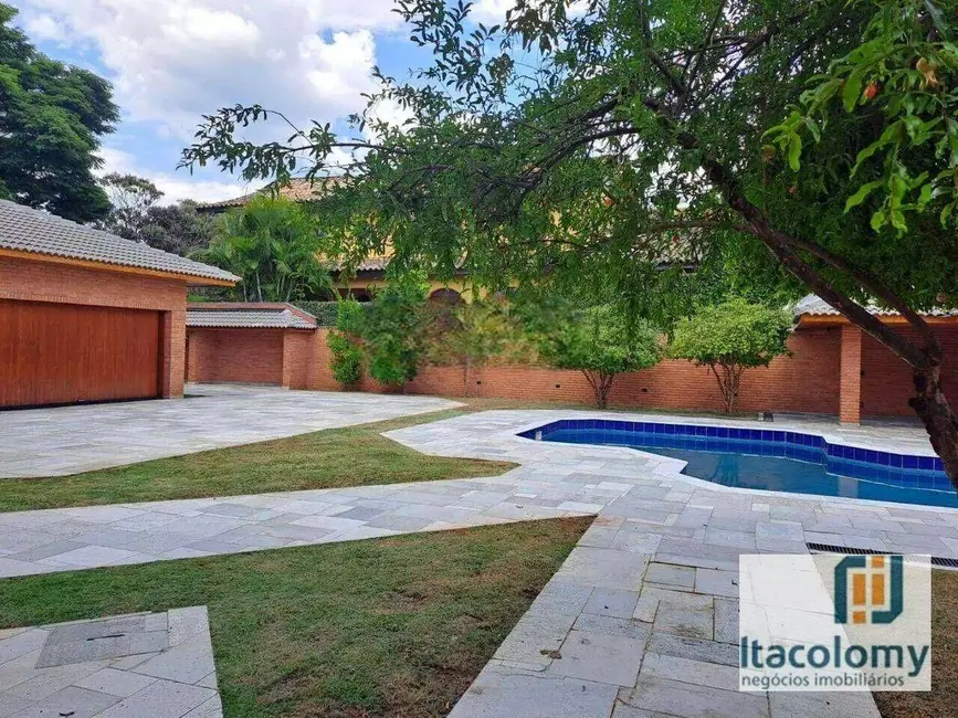 Casa com 4 quartos para alugar, 1300m2 em Barueri - SP - imagem 2 Foto 2 de Casa com 4 quartos para alugar, 1300m2 em Barueri - SP