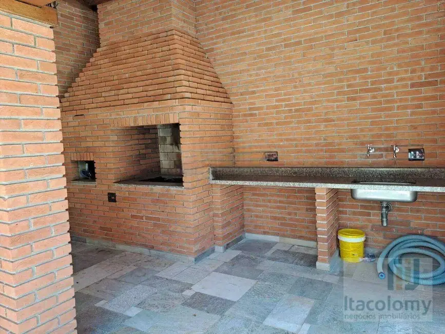 Foto 6 de Casa com 4 quartos para alugar, 1300m2 em Barueri - SP