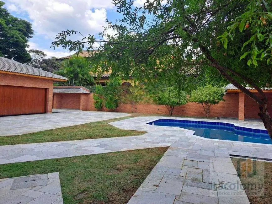 Foto 2 de Casa com 4 quartos para alugar, 1300m2 em Barueri - SP