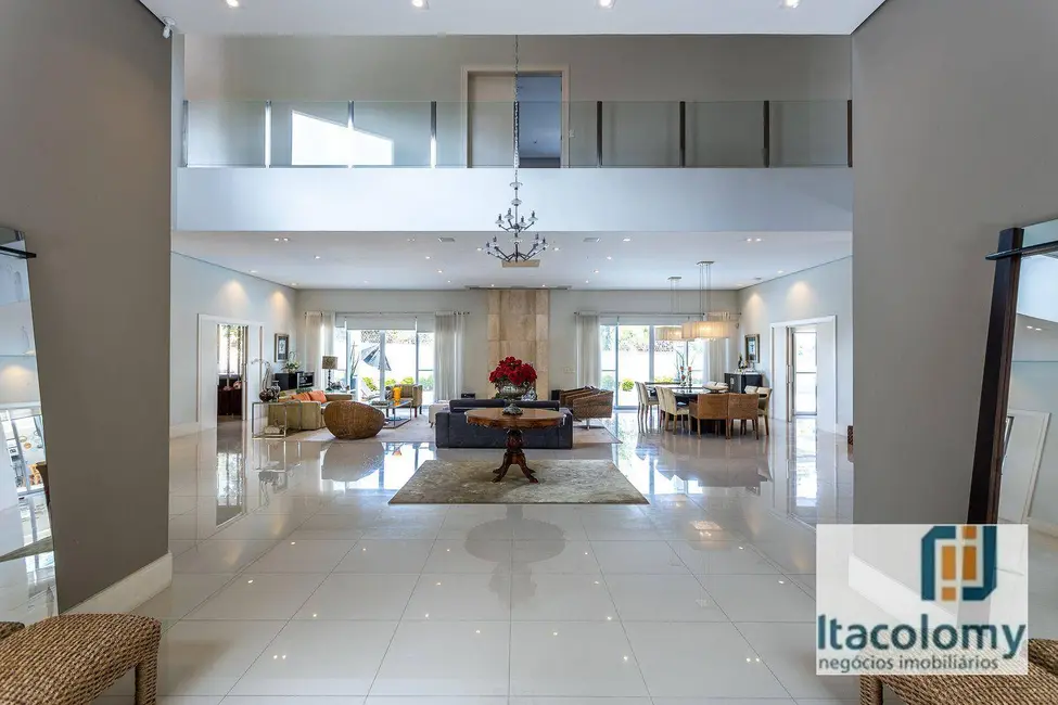 Casa de Condomínio com 4 quartos à venda, 1100m2 em Santana De Parnaiba - SP - imagem 5 Foto 5 de Casa de Condomínio com 4 quartos à venda, 1100m2 em Santana De Parnaiba - SP