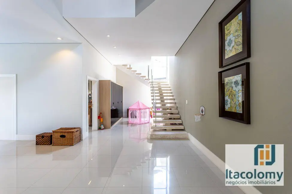 Casa de Condomínio com 4 quartos à venda, 1100m2 em Santana De Parnaiba - SP - imagem 8 Foto 8 de Casa de Condomínio com 4 quartos à venda, 1100m2 em Santana De Parnaiba - SP