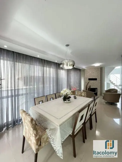 Casa de Condomínio com 4 quartos à venda, 350m2 em Santana De Parnaiba - SP - imagem 5 Foto 5 de Casa de Condomínio com 4 quartos à venda, 350m2 em Santana De Parnaiba - SP