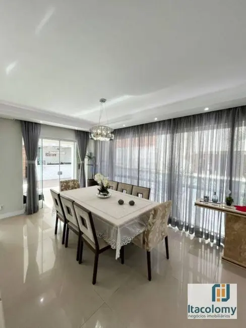 Casa de Condomínio com 4 quartos à venda, 350m2 em Santana De Parnaiba - SP - imagem 4 Foto 4 de Casa de Condomínio com 4 quartos à venda, 350m2 em Santana De Parnaiba - SP