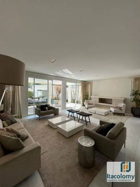 Foto 6 de Casa de Condomínio com 4 quartos à venda e para alugar, 560m2 em Barueri - SP