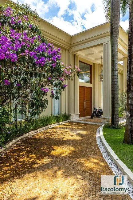 Casa de Condomínio com 5 quartos à venda, 1442m2 em Tamboré, Barueri - SP - imagem 4 Foto 4 de Casa de Condomínio com 5 quartos à venda, 1442m2 em Tamboré, Barueri - SP