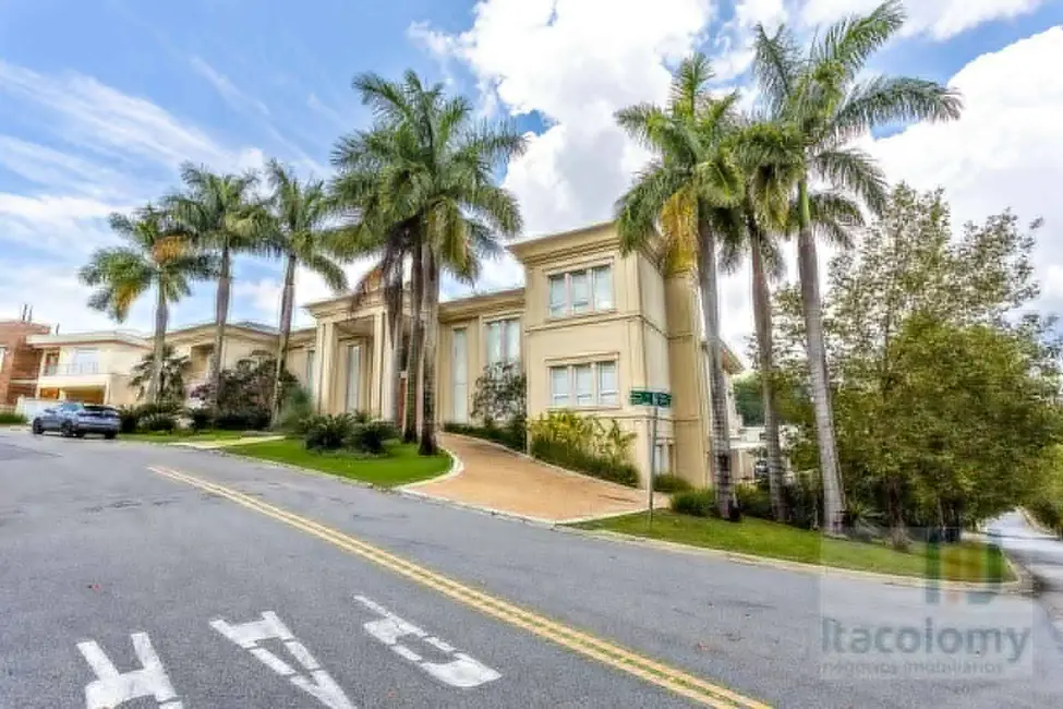 Casa de Condomínio com 5 quartos à venda, 1442m2 em Tamboré, Barueri - SP - imagem 5 Foto 5 de Casa de Condomínio com 5 quartos à venda, 1442m2 em Tamboré, Barueri - SP