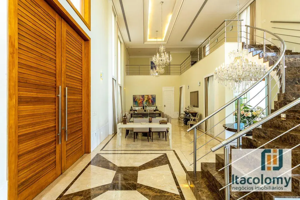 Casa de Condomínio com 5 quartos à venda, 1442m2 em Tamboré, Barueri - SP - imagem 8 Foto 8 de Casa de Condomínio com 5 quartos à venda, 1442m2 em Tamboré, Barueri - SP