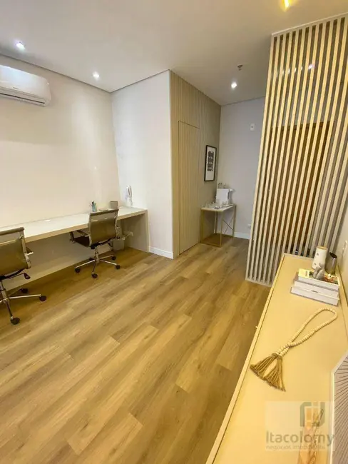 Foto 1 de Sala Comercial à venda, 30m2 em Tamboré, Santana De Parnaiba - SP