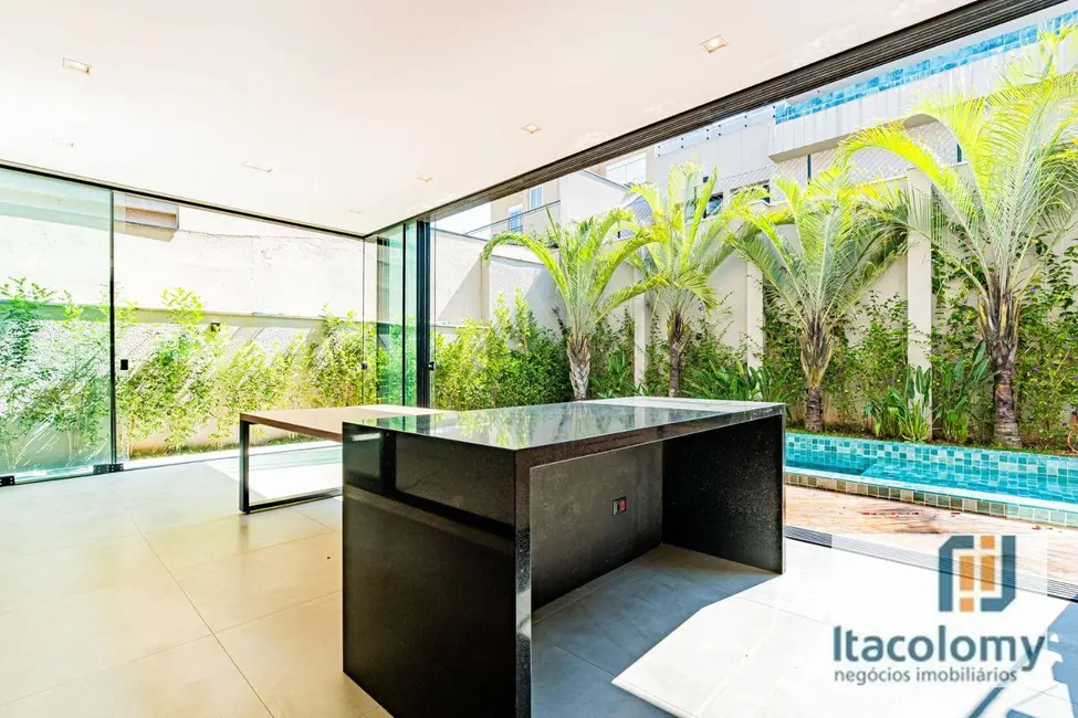 Casa de Condomínio com 4 quartos à venda, 556m2 em Tamboré, Santana De Parnaiba - SP - imagem 7 Foto 7 de Casa de Condomínio com 4 quartos à venda, 556m2 em Tamboré, Santana De Parnaiba - SP