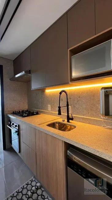 Apartamento com 2 quartos para alugar, 88m2 em Tamboré, Barueri - SP - imagem 5 Foto 5 de Apartamento com 2 quartos para alugar, 88m2 em Tamboré, Barueri - SP